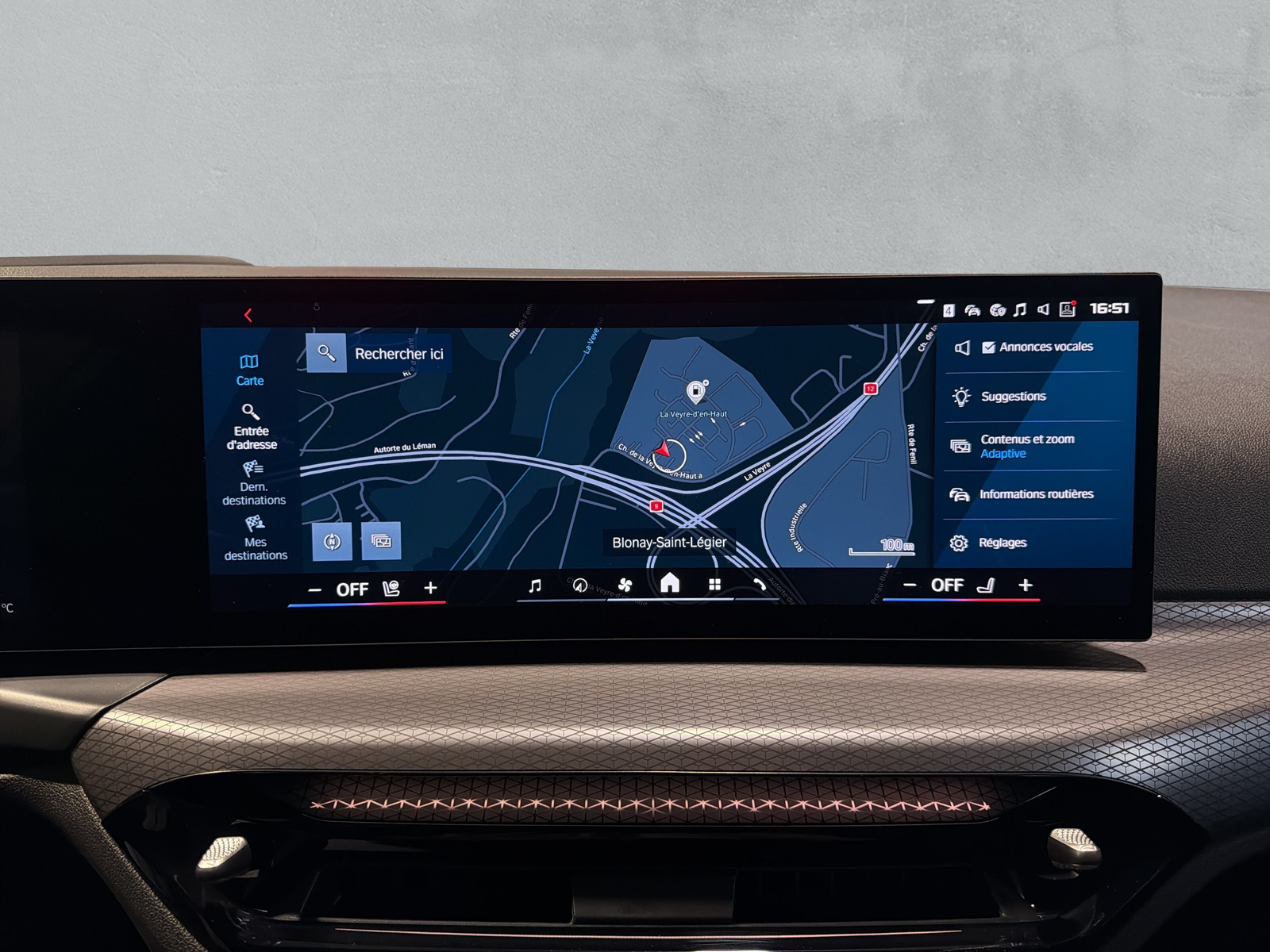 BMW M3 Touring xDrive Competition M-image-13