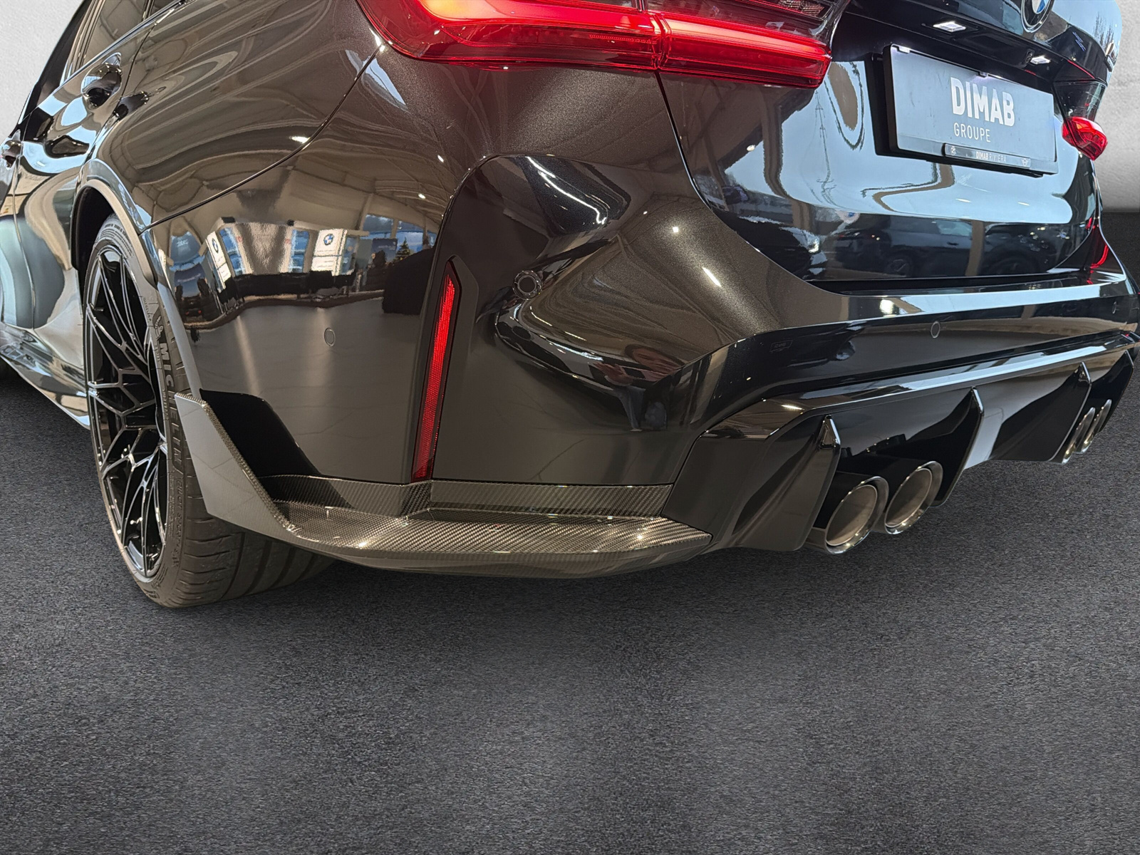 BMW M3 Touring xDrive Competition M-image-22