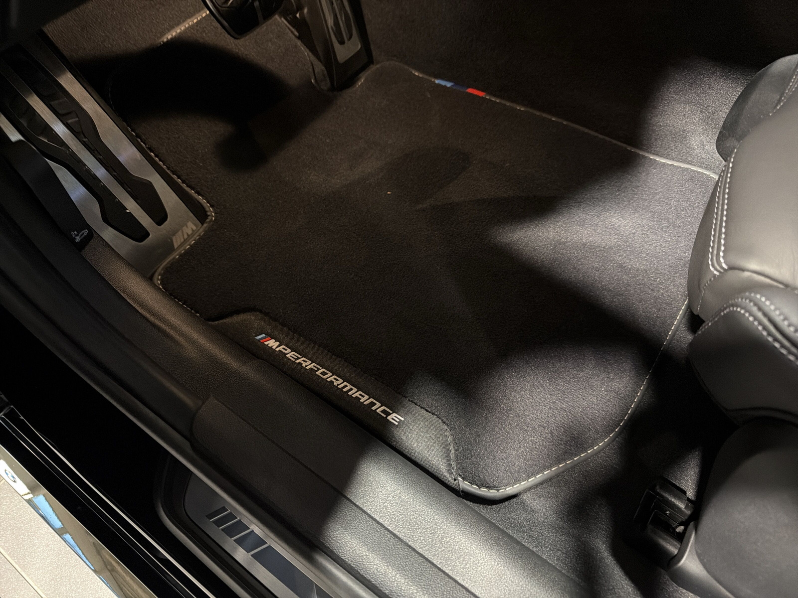 BMW M3 Touring xDrive Competition M-image-19
