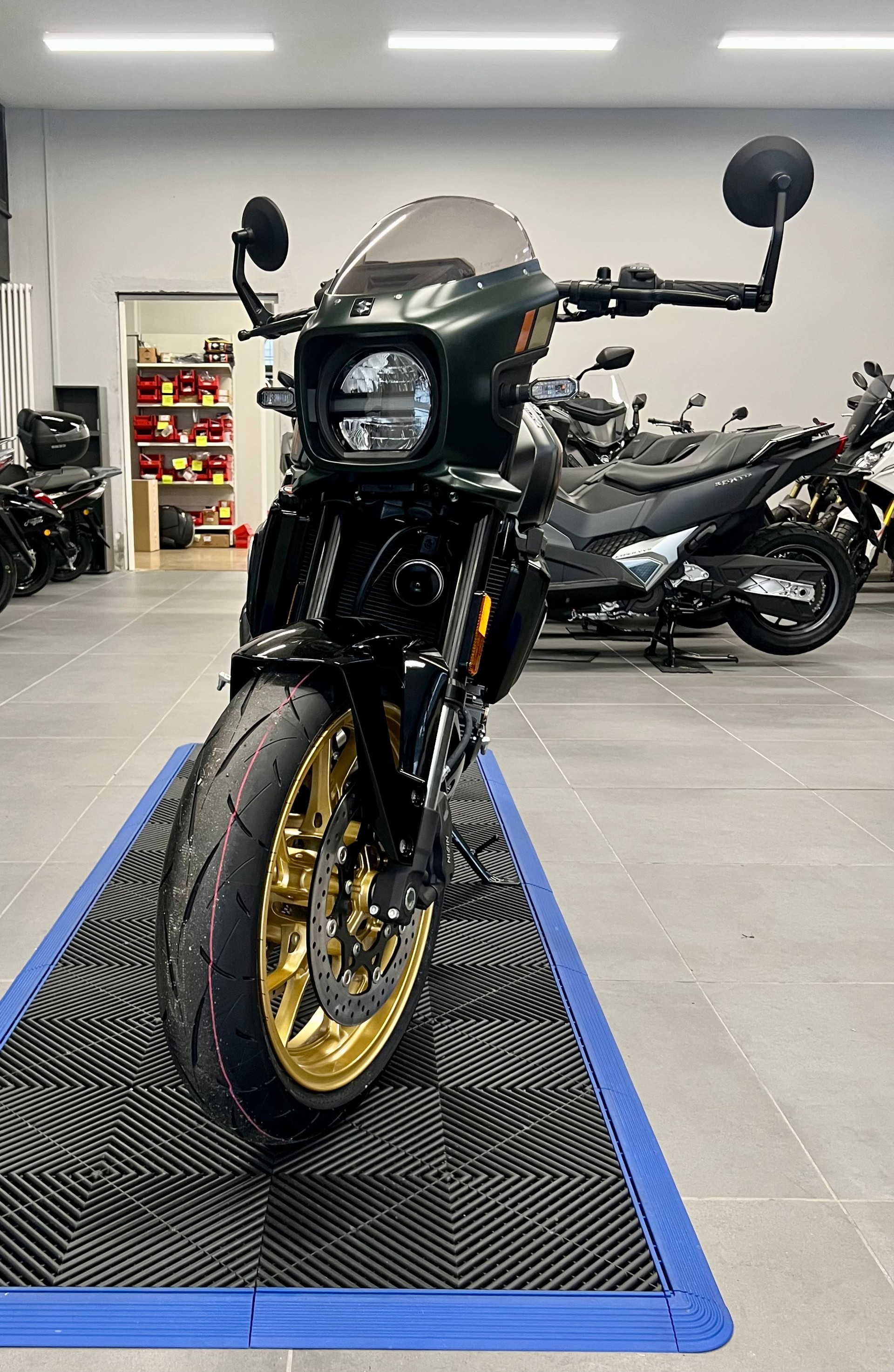 SUZUKI GSX-8TT-image-1