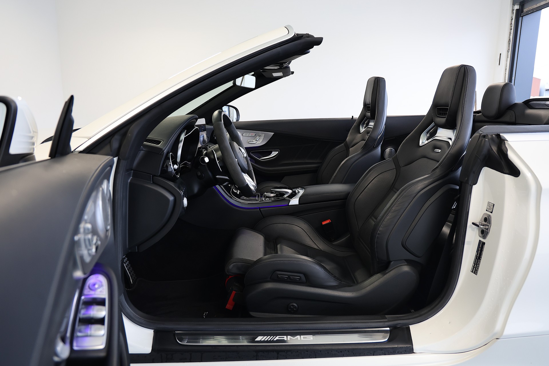MERCEDES-BENZ C 63 S AMG 9G-tronic-image-8