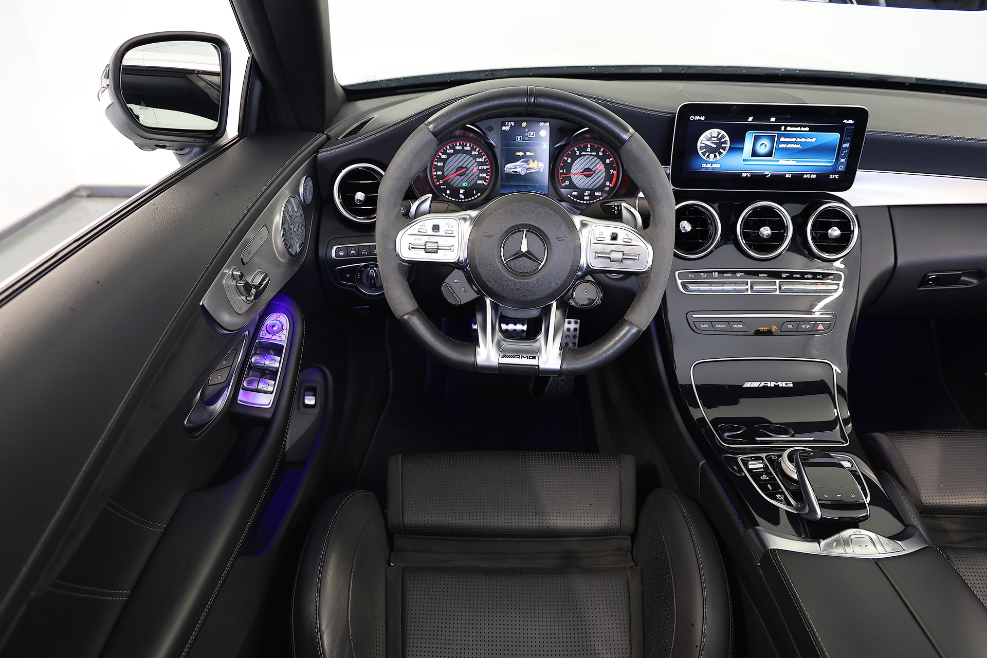 MERCEDES-BENZ C 63 S AMG 9G-tronic-image-11