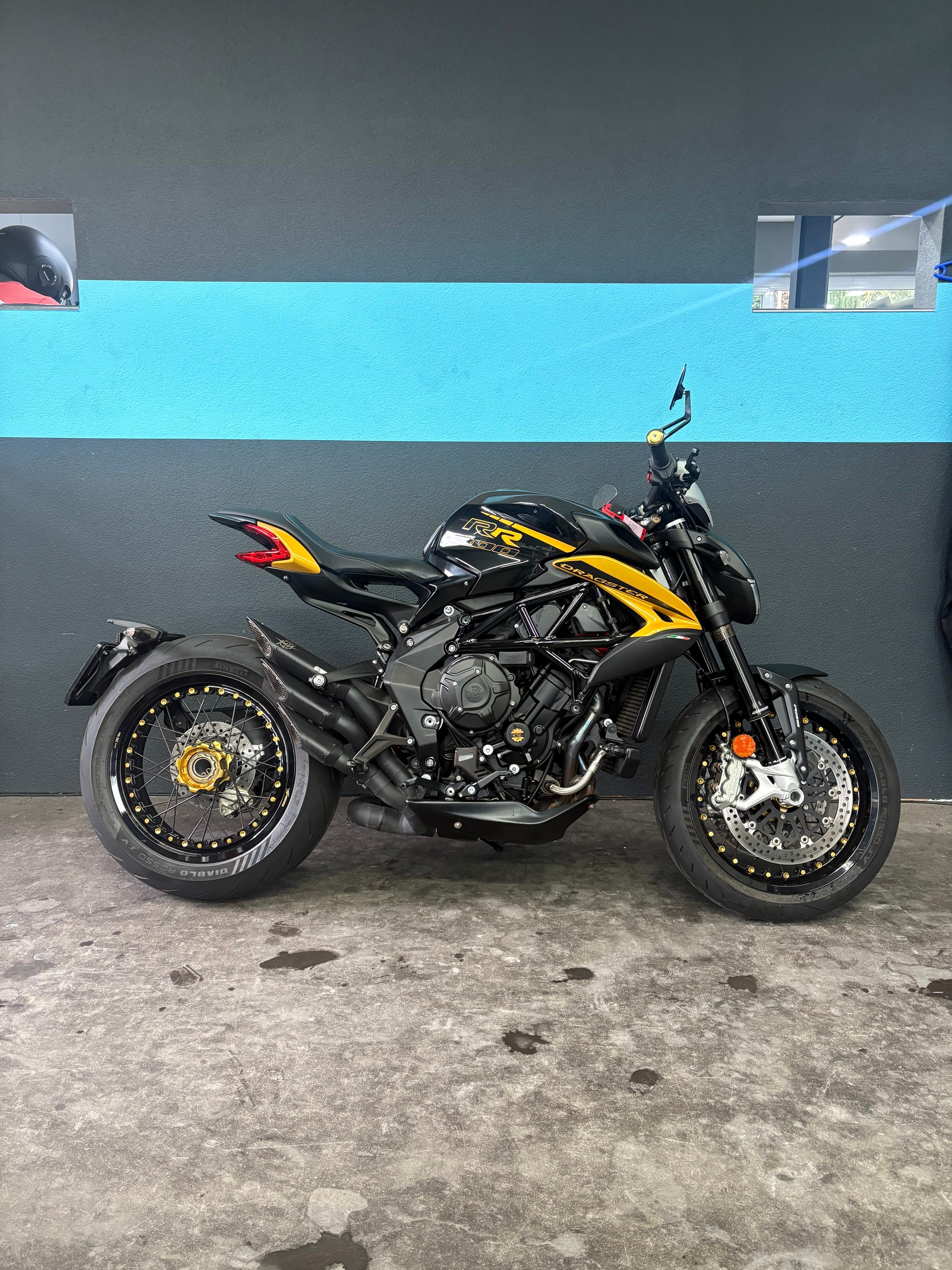 MV AGUSTA RR SCS