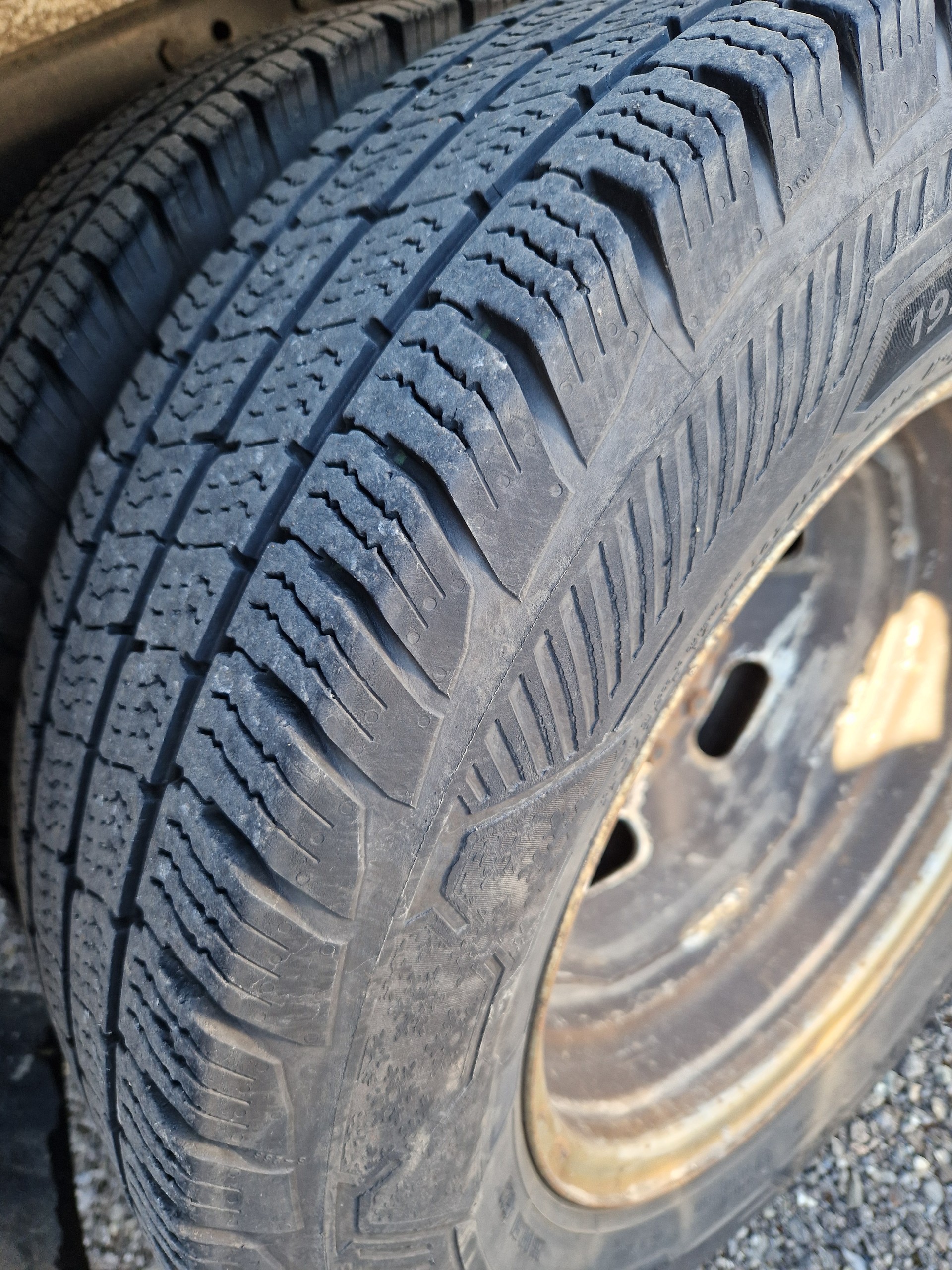 IVECO 35 C 21-image-9
