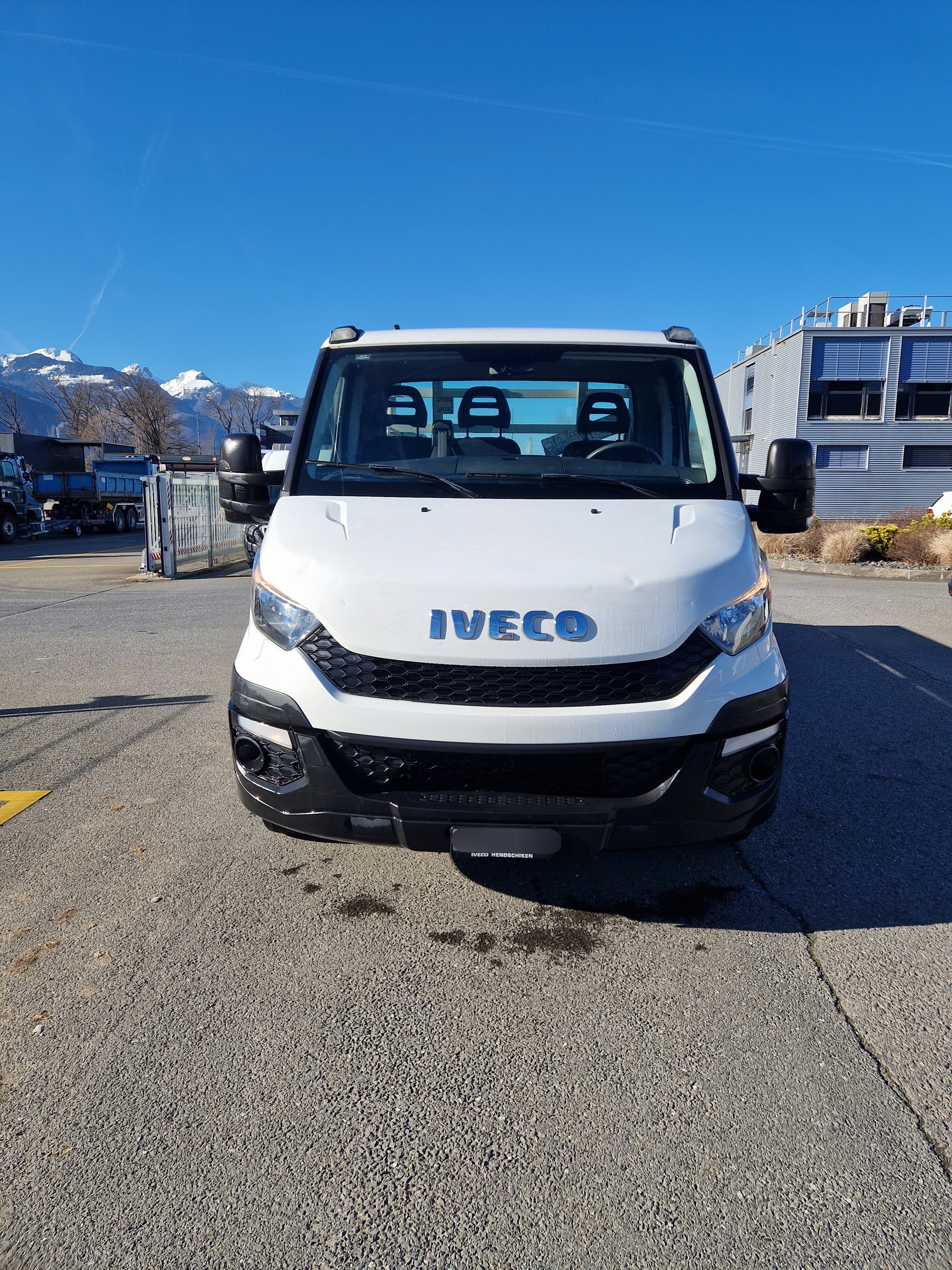 IVECO 35 C 21-image-1