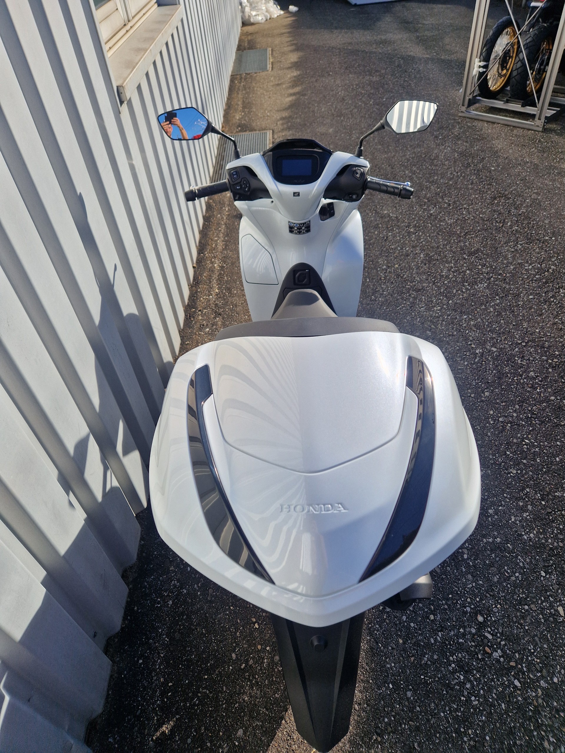 HONDA SH 150 INKL. TOP BOX-image-5
