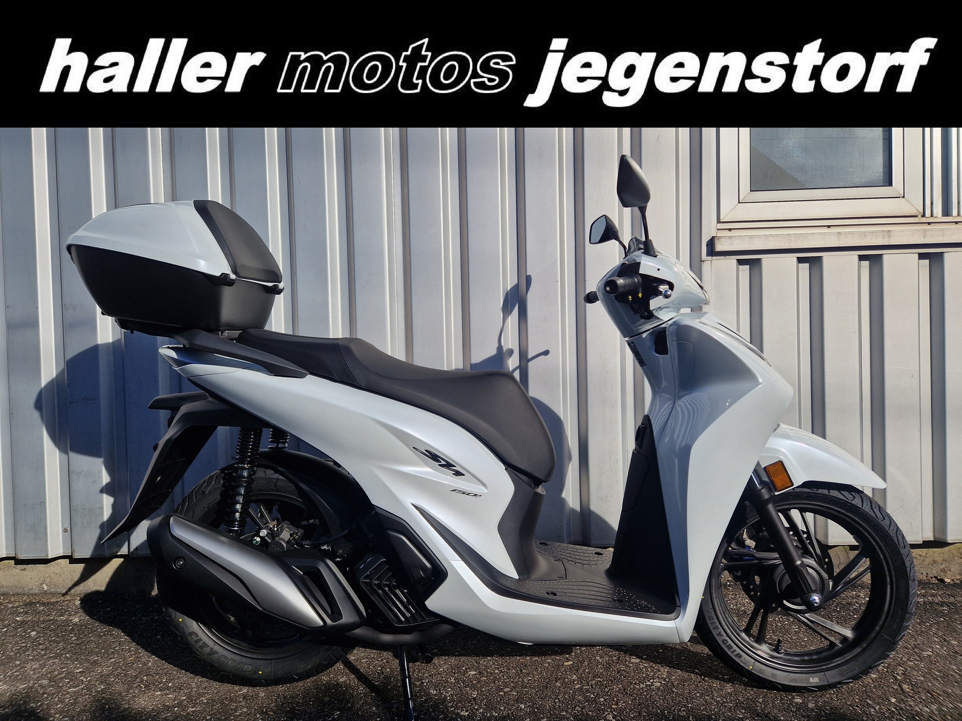 HONDA SH 150 INKL. TOP BOX