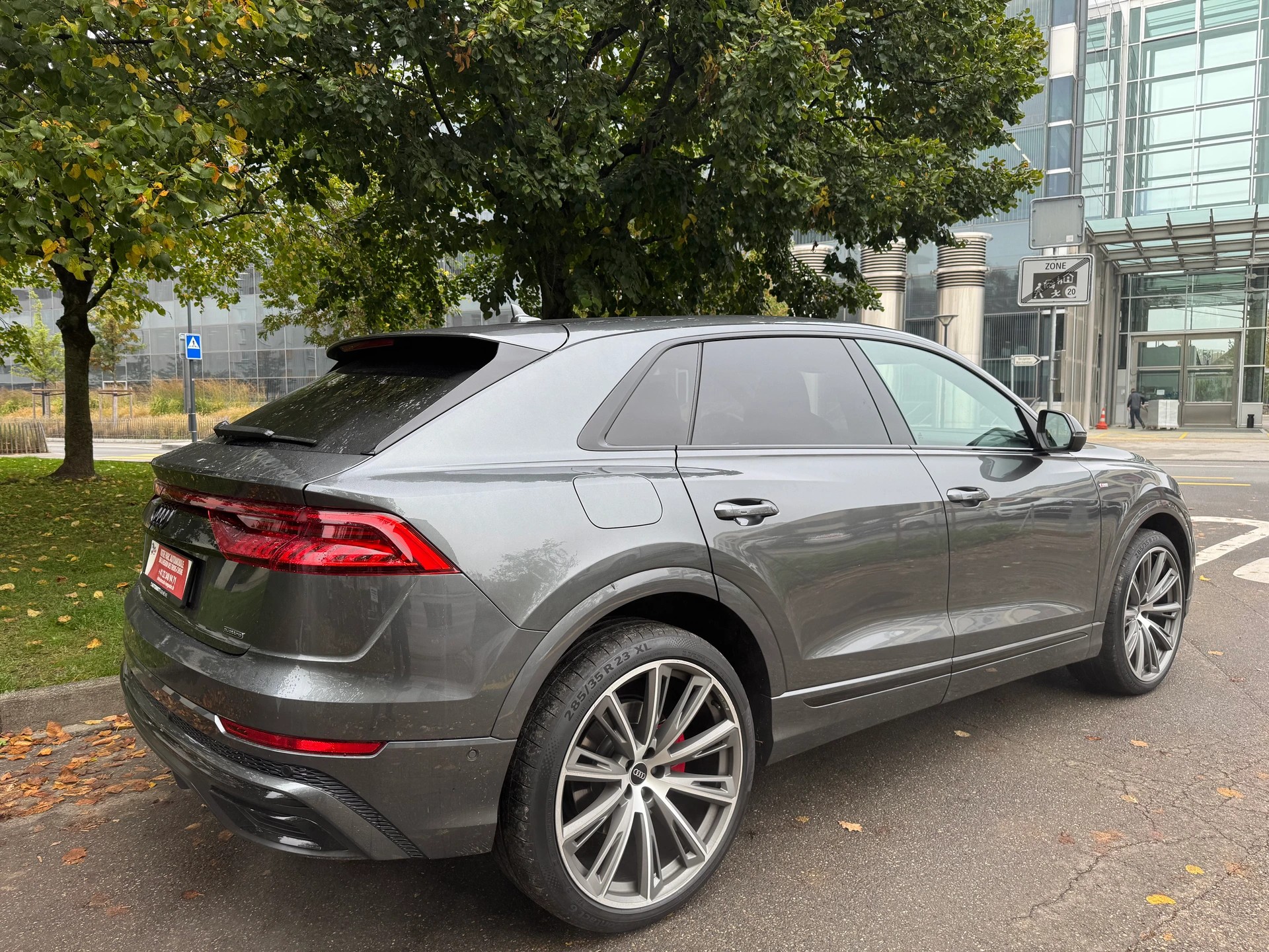 AUDI Q8 60 TFSI e quattro PHEV tiptronic-showroom-element-3