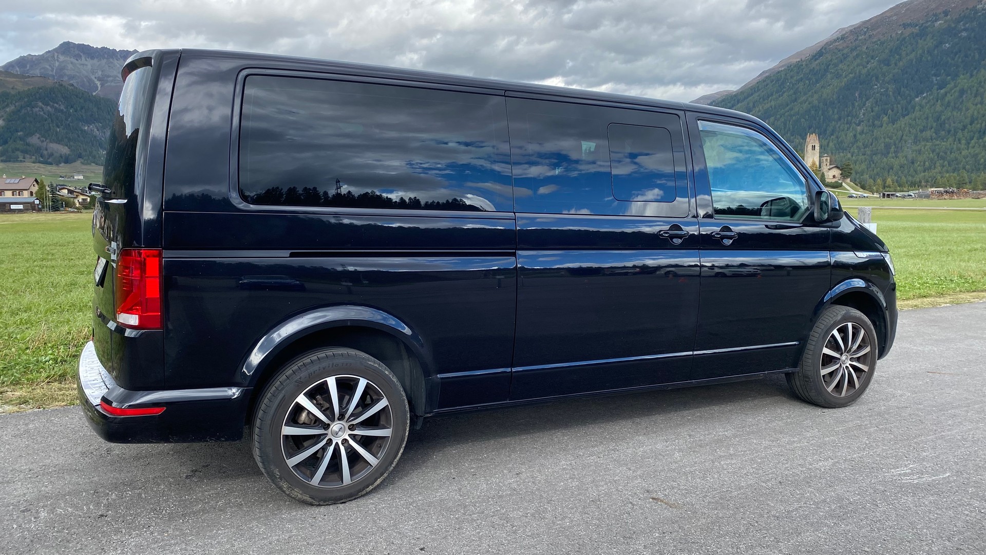 VW T6.1 Caravelle 2.0 Bi-TDI Comfortline 4Motion DSG LWB-image-2