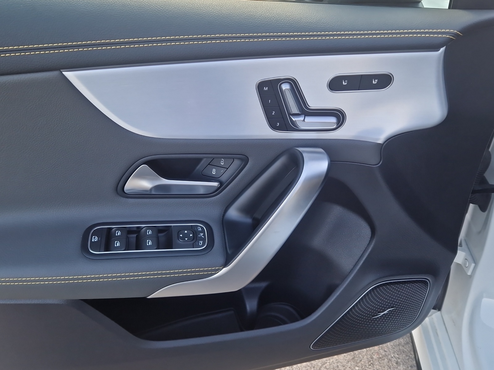 MERCEDES-BENZ A-Klasse W177 A 45 S AMG 4matic+-image-5