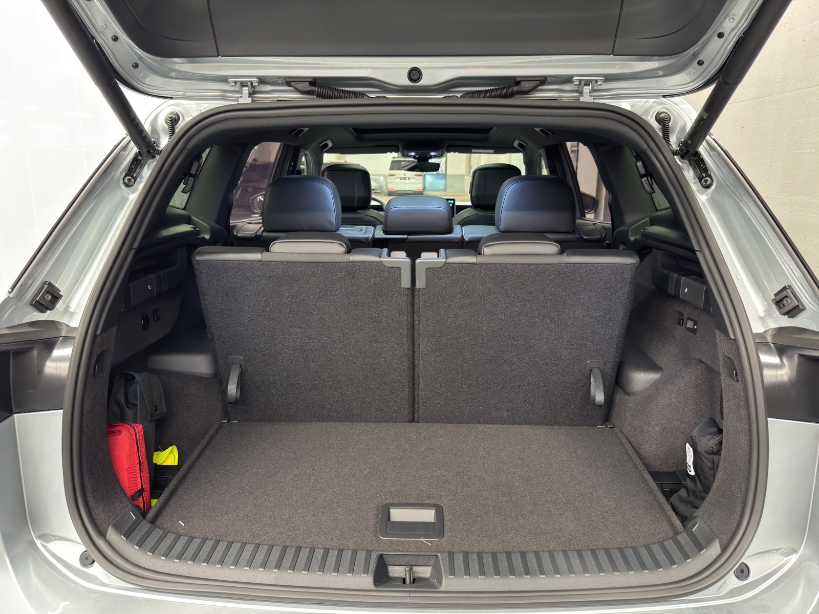 VW Tayron 2.0 TDI SCR R-Line United DSG 4motion-image-10