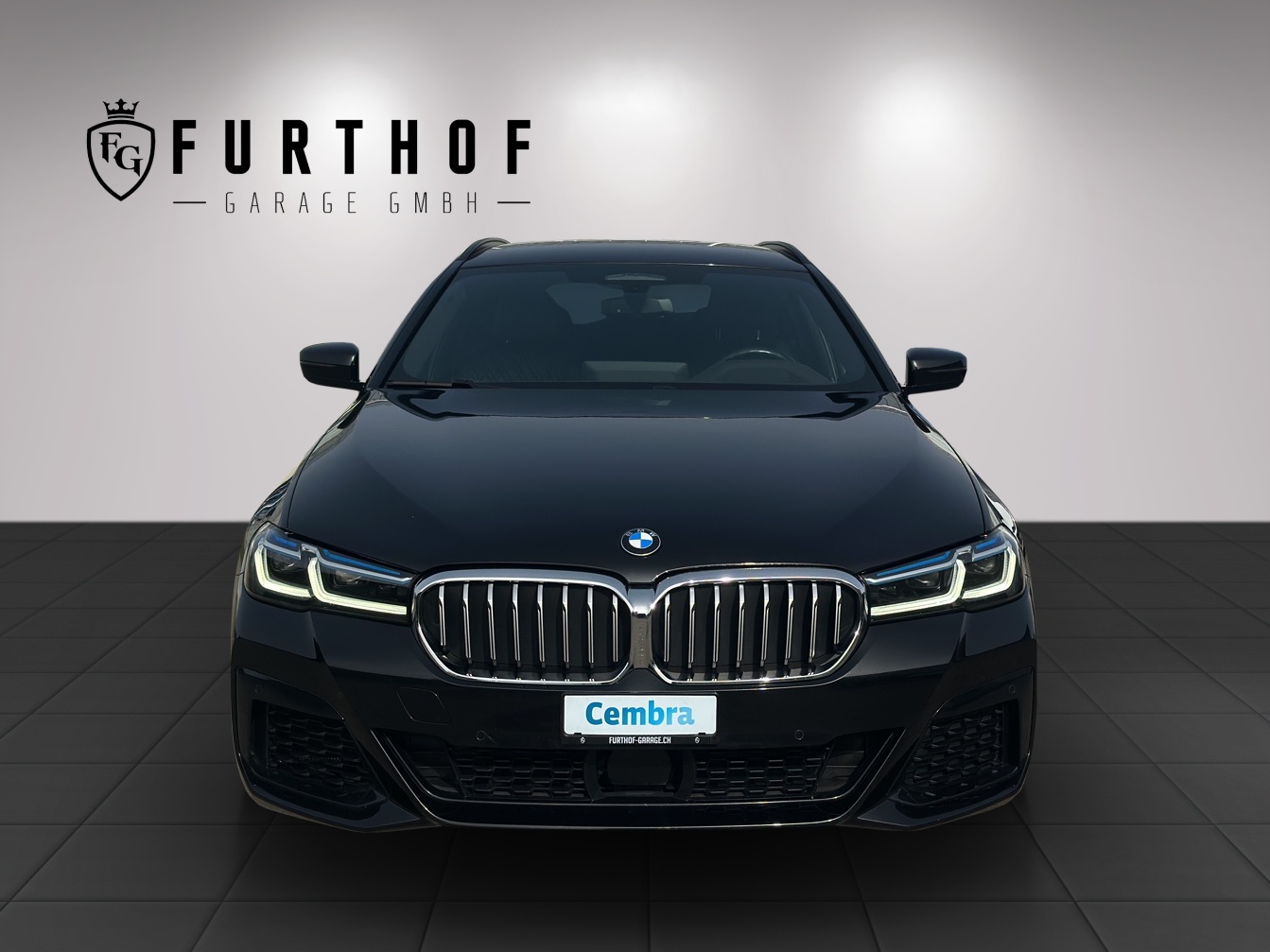 BMW 540i xDrive 48V Touring Pure M Sport Steptronic-image-4