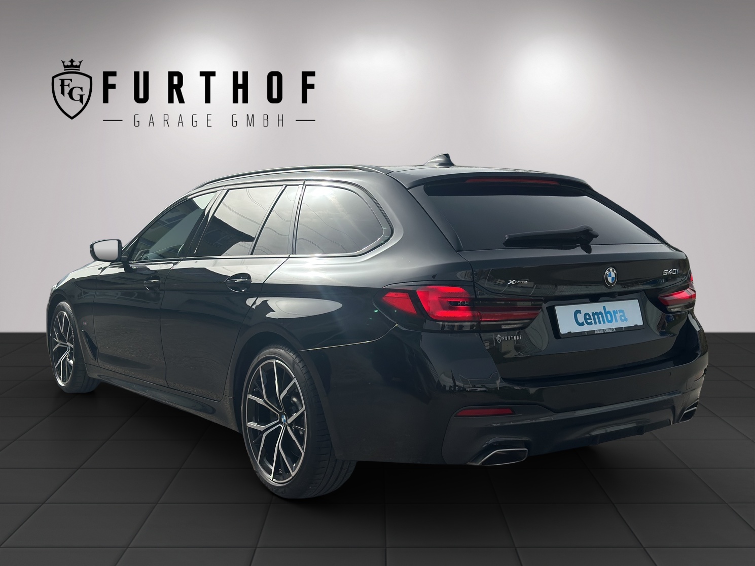 BMW 540i xDrive 48V Touring Pure M Sport Steptronic-image-6