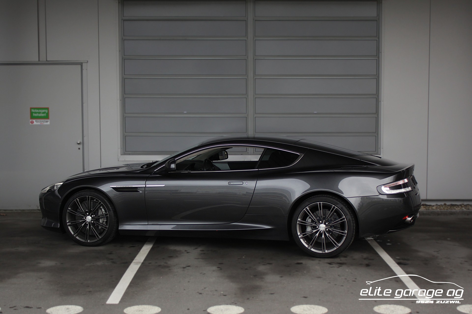 ASTON MARTIN Virage Coupé V12 5.9-48 Touchtronic2-image-2