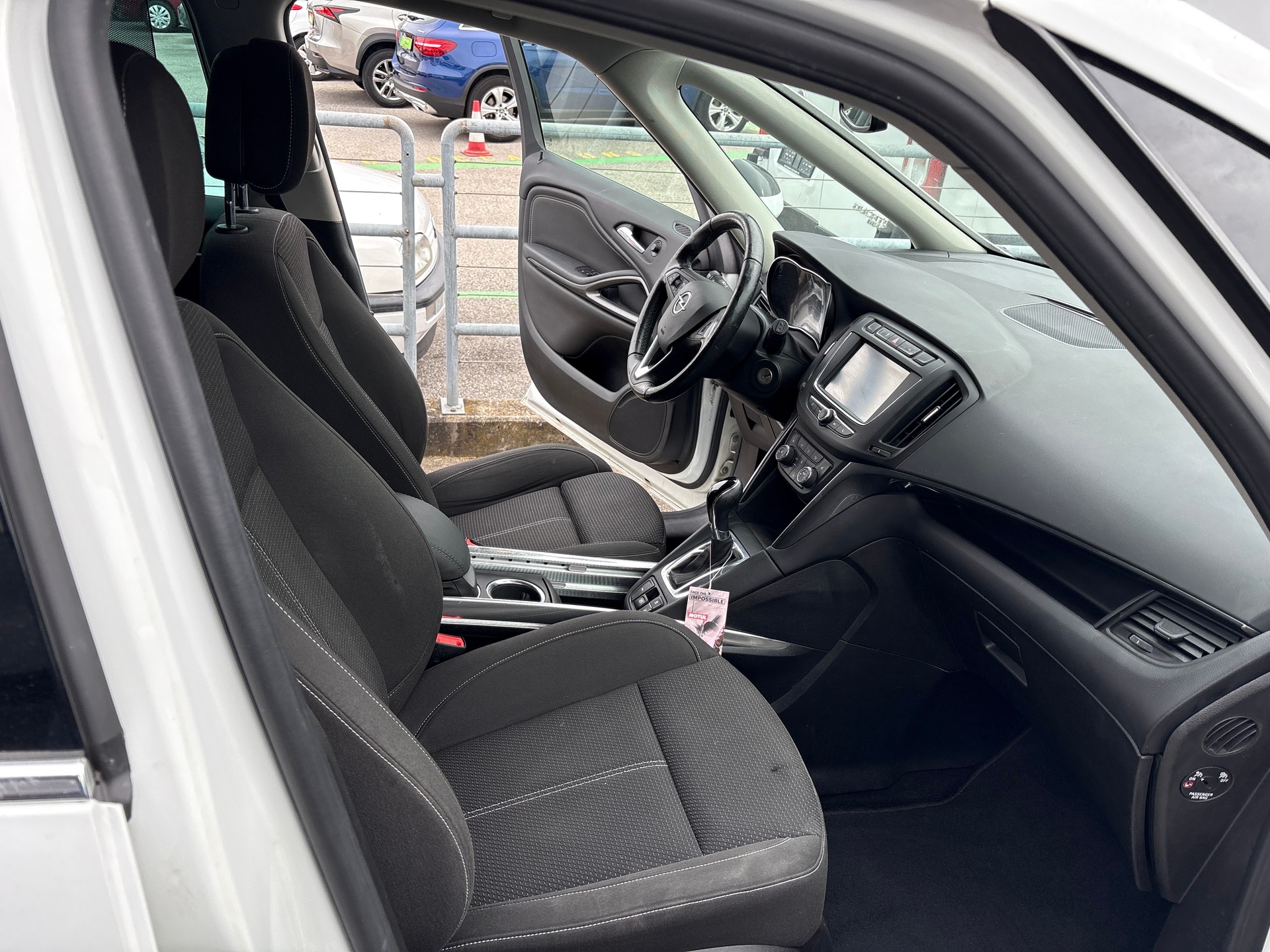 OPEL Zafira 1.6i 16V Turbo Enjoy Automatic-image-7