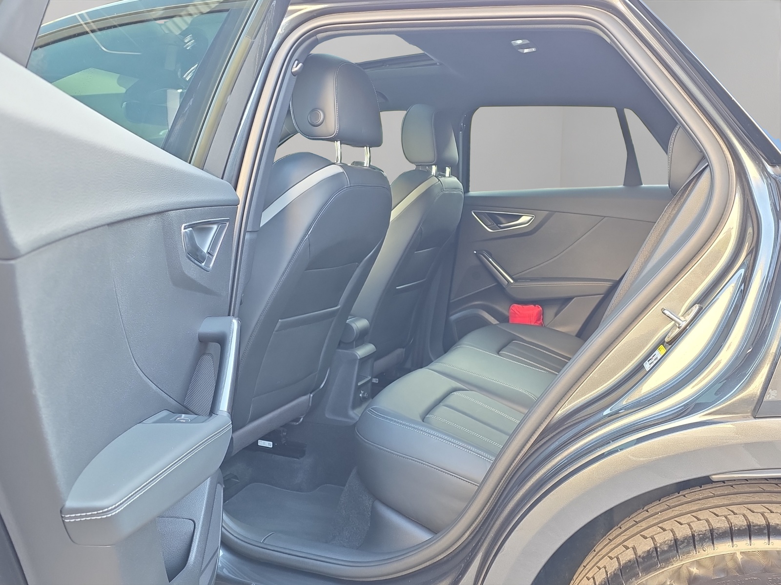 AUDI SQ2 TFSI quattro S-tronic-image-8