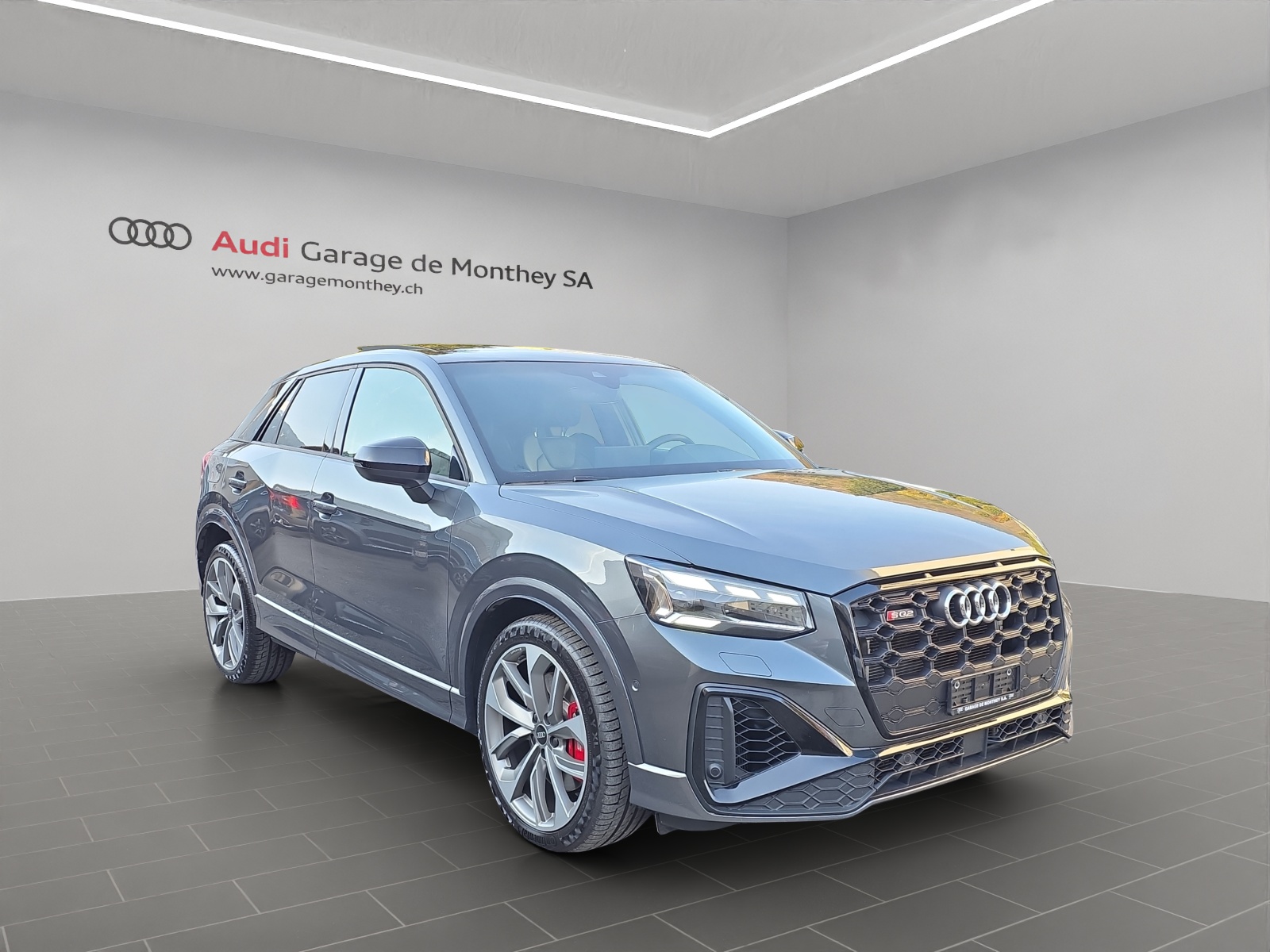 AUDI SQ2 TFSI quattro S-tronic-image-2