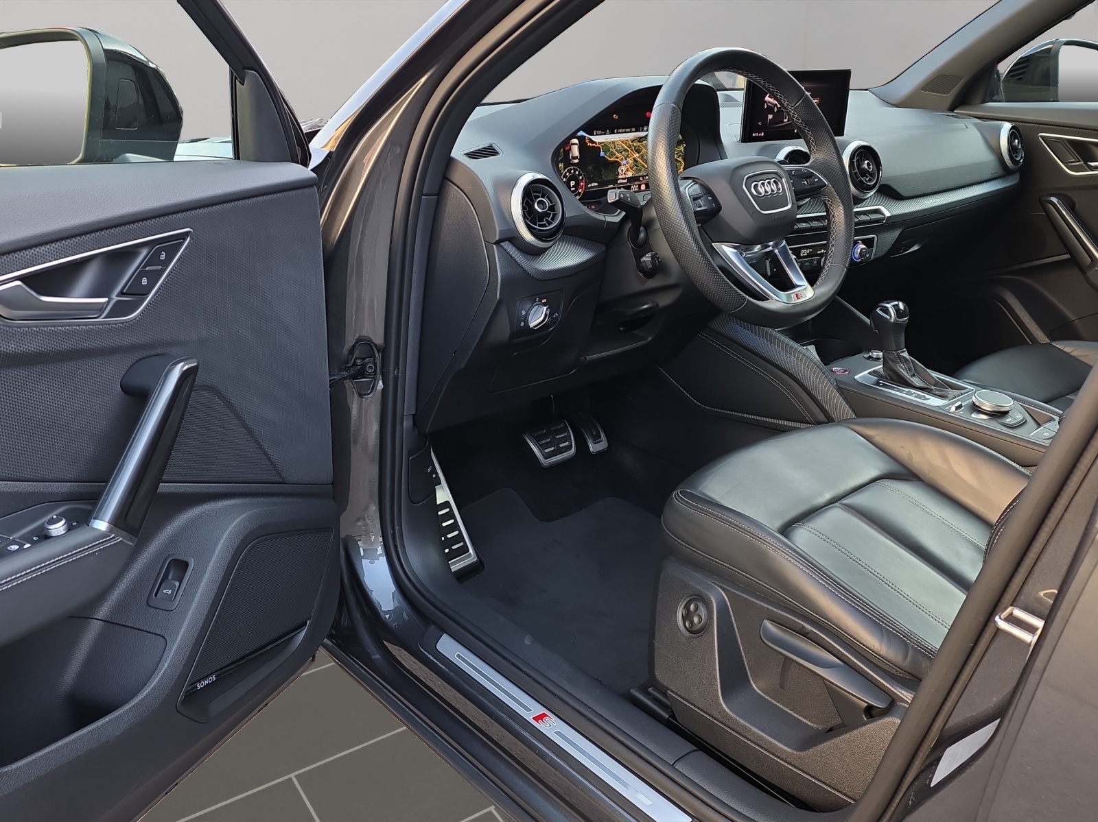 AUDI SQ2 TFSI quattro S-tronic-image-6
