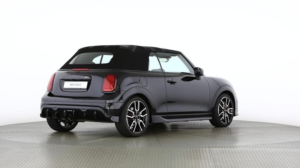 MINI John Cooper Works Cabrio-image-4