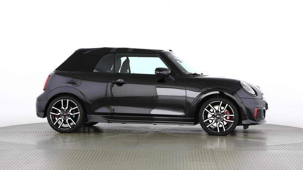 MINI John Cooper Works Cabrio-image-1