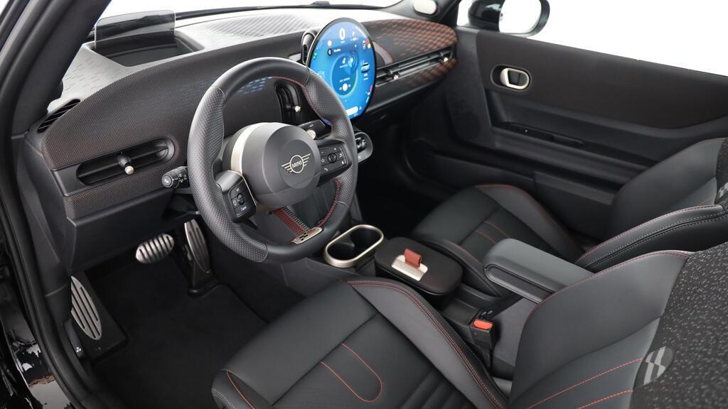 MINI John Cooper Works Cabrio-image-16