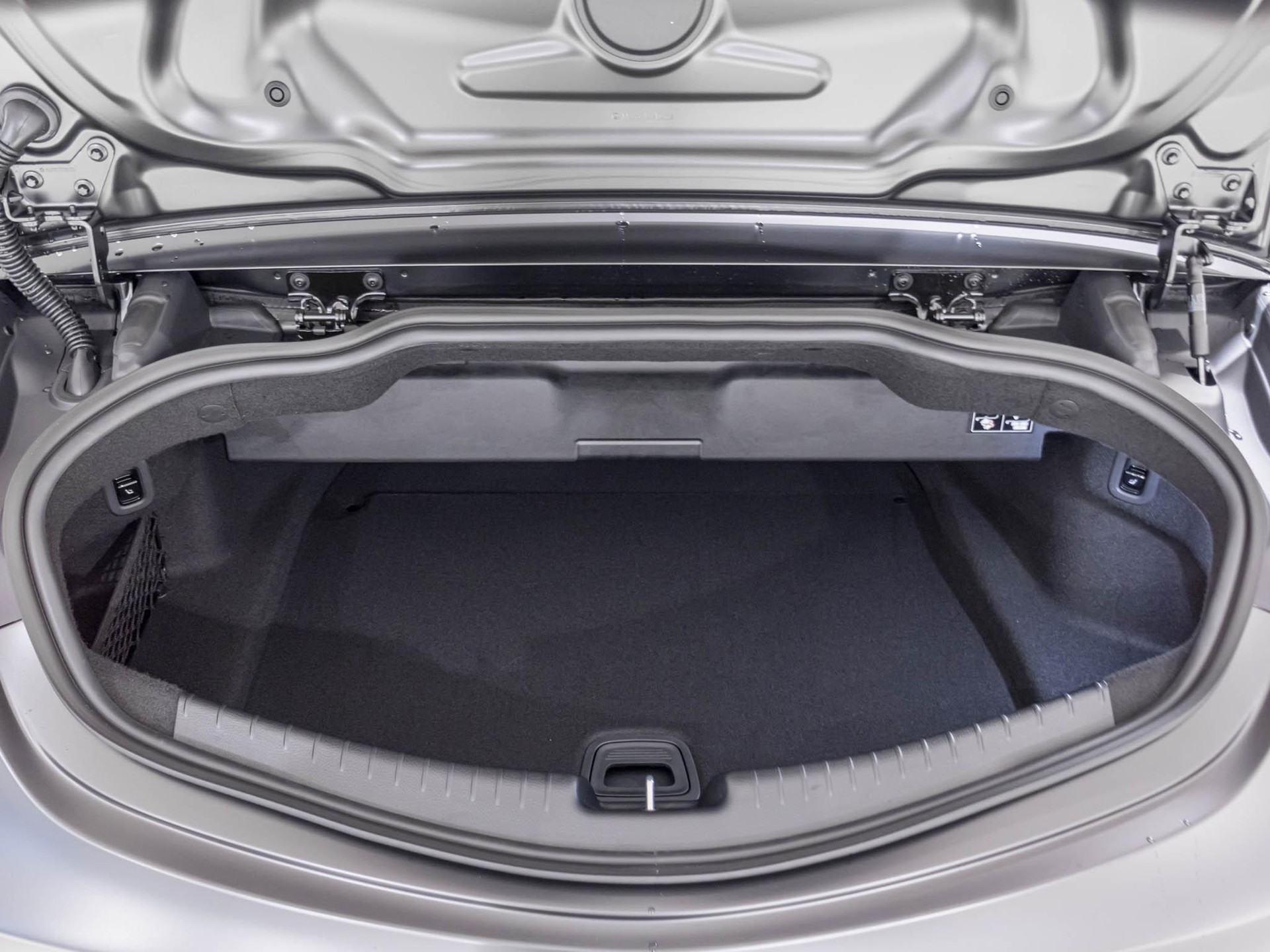 MERCEDES-BENZ CLE 53 AMG 4MATIC+ Cabriolet-image-12