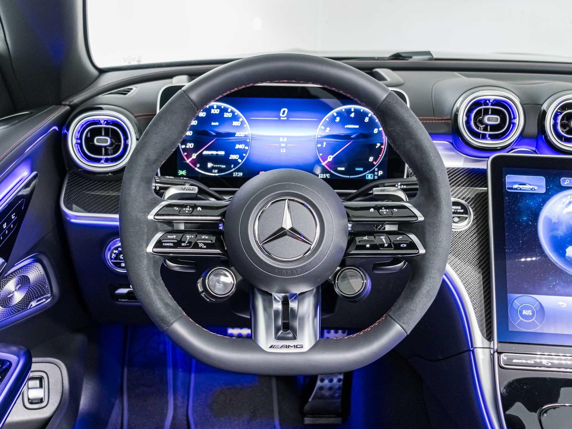 MERCEDES-BENZ CLE 53 AMG 4MATIC+ Cabriolet-image-9