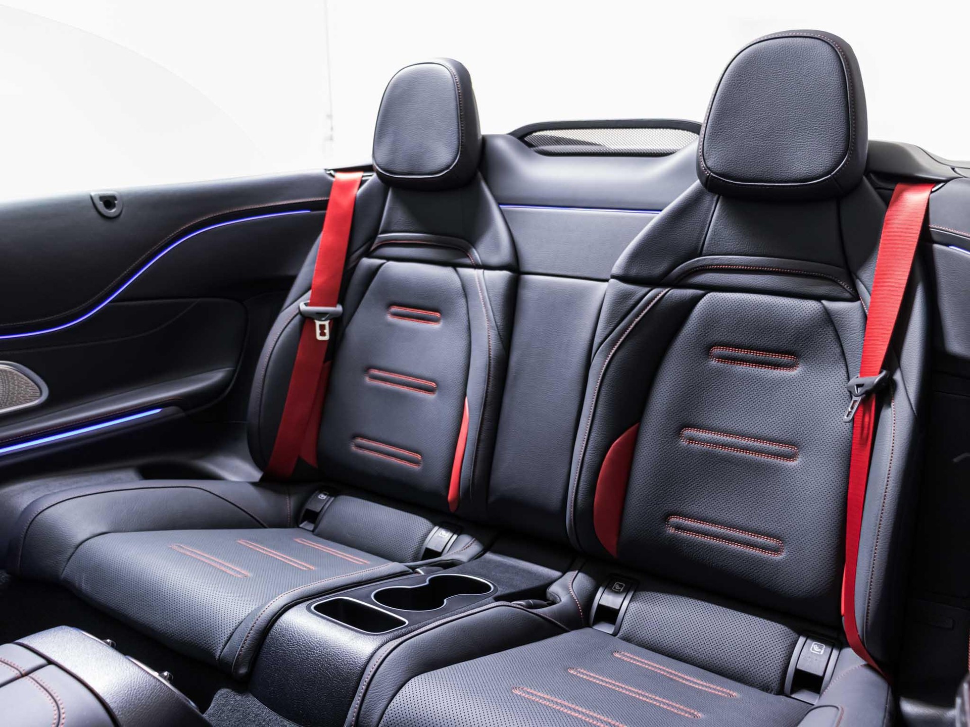MERCEDES-BENZ CLE 53 AMG 4MATIC+ Cabriolet-image-7
