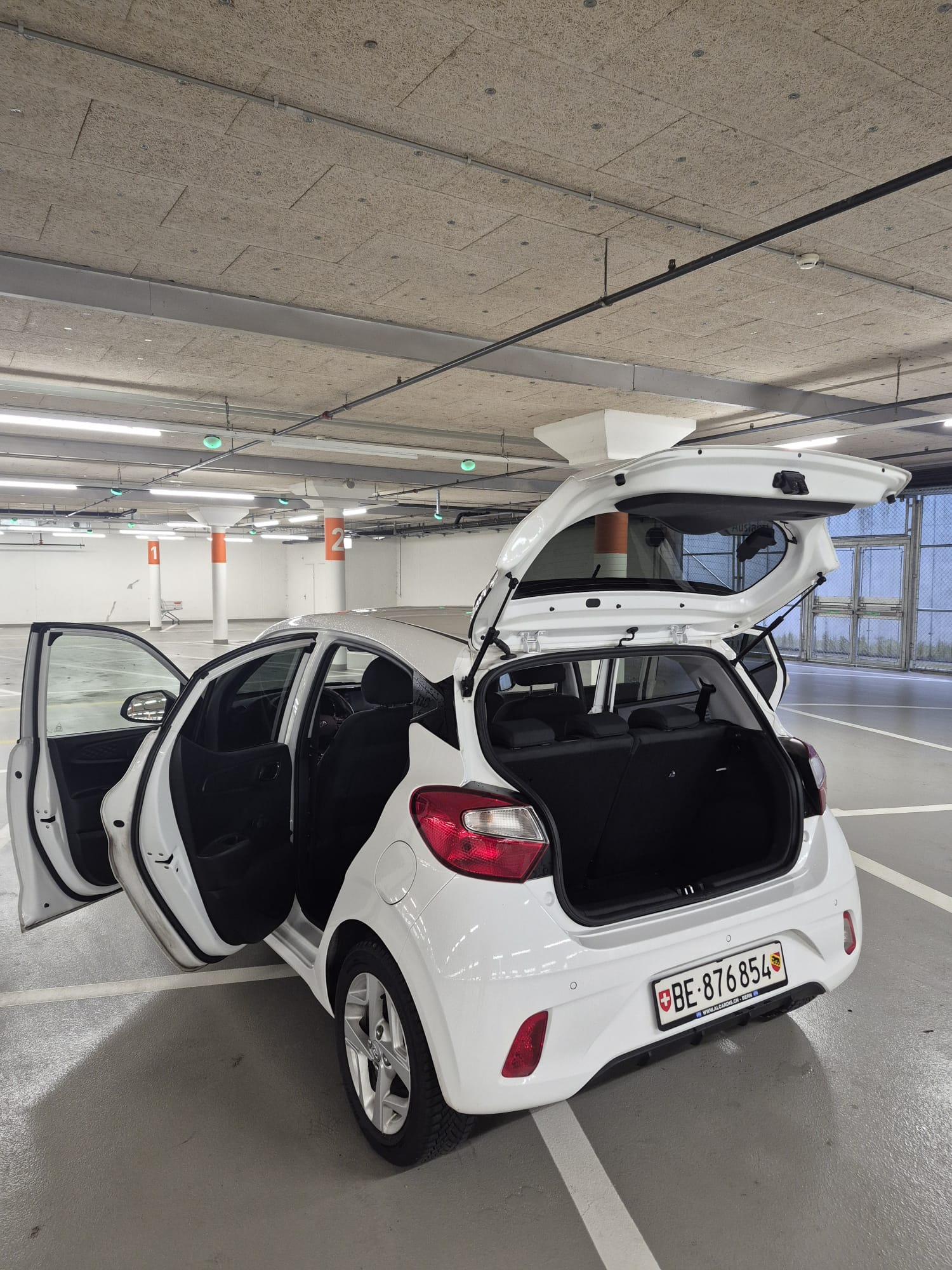 HYUNDAI i10 1.2 Amplia-image-2
