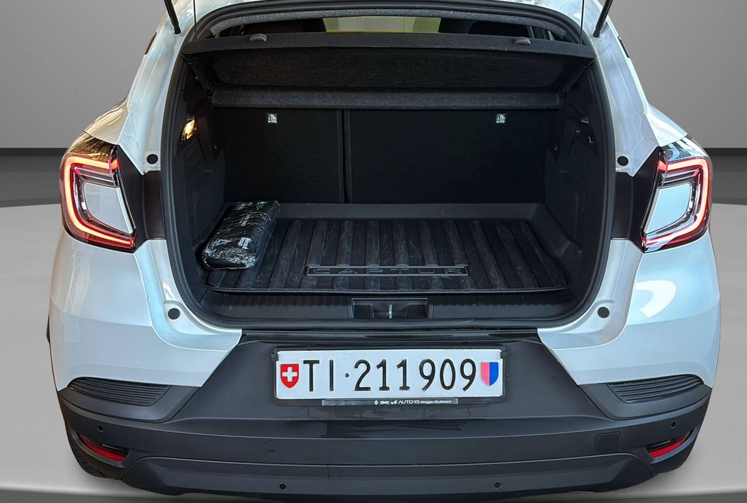 RENAULT Captur 1.6 E-Tech 145 Evolution DHT-image-6