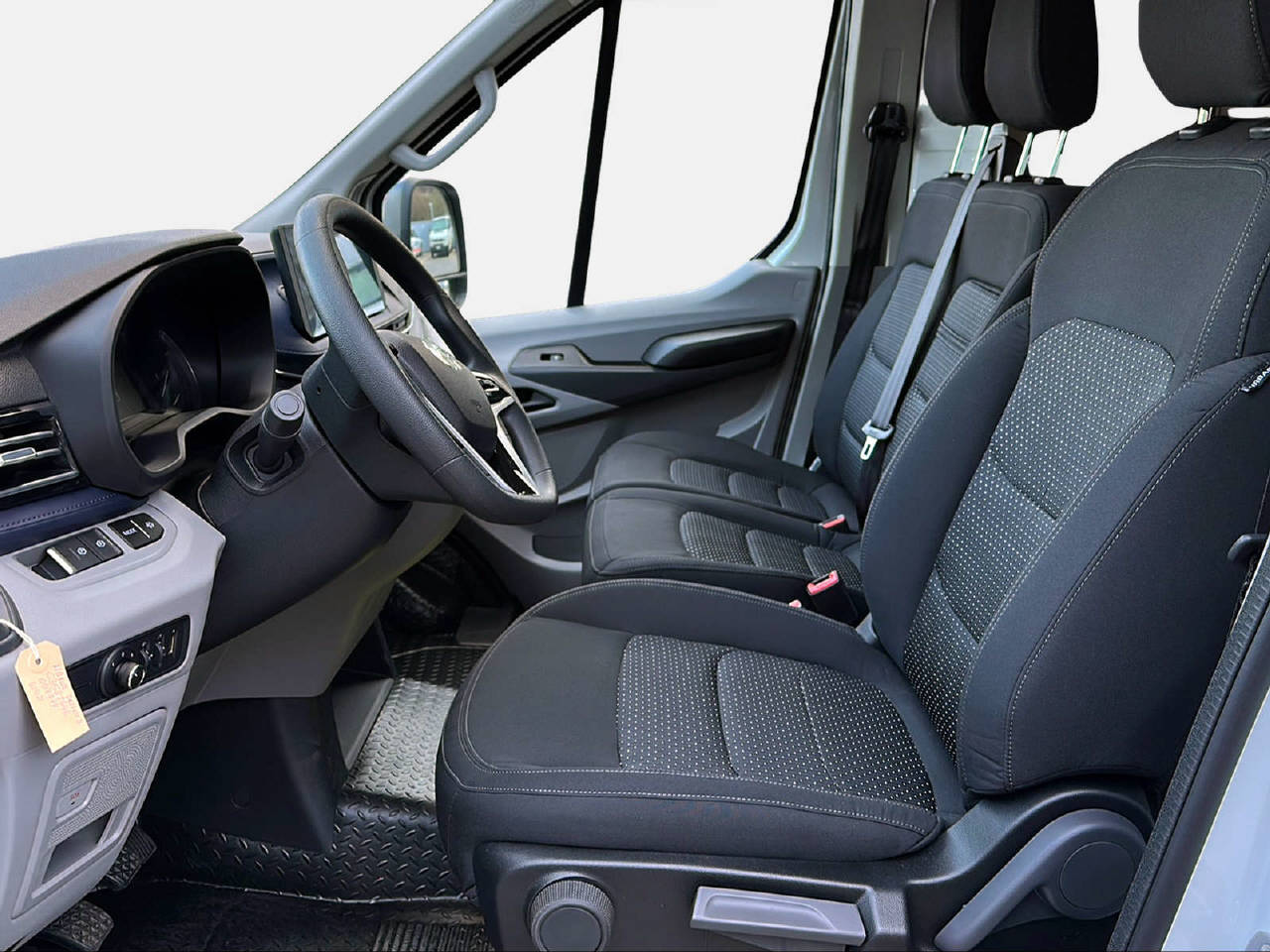 MAXUS Deliver 9 Kaw. L3H2 2.0 TD Luxury-image-11