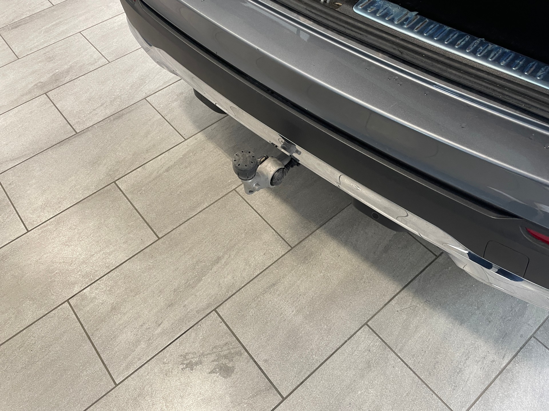 MERCEDES-BENZ GLC 300 4Matic 9G-Tronic-image-10