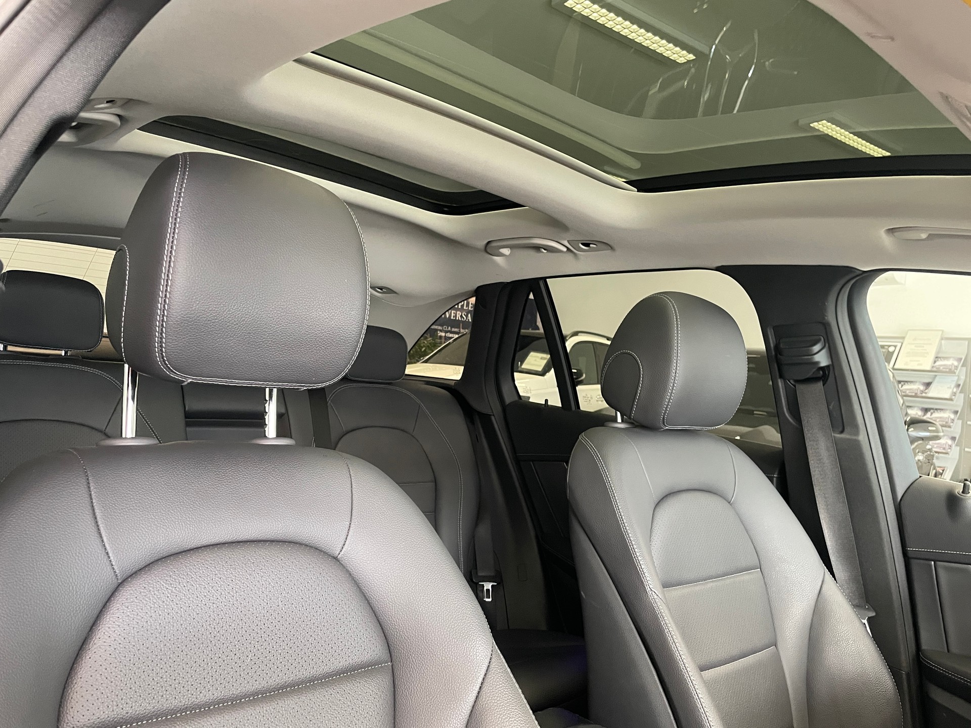 MERCEDES-BENZ GLC 300 4Matic 9G-Tronic-image-22