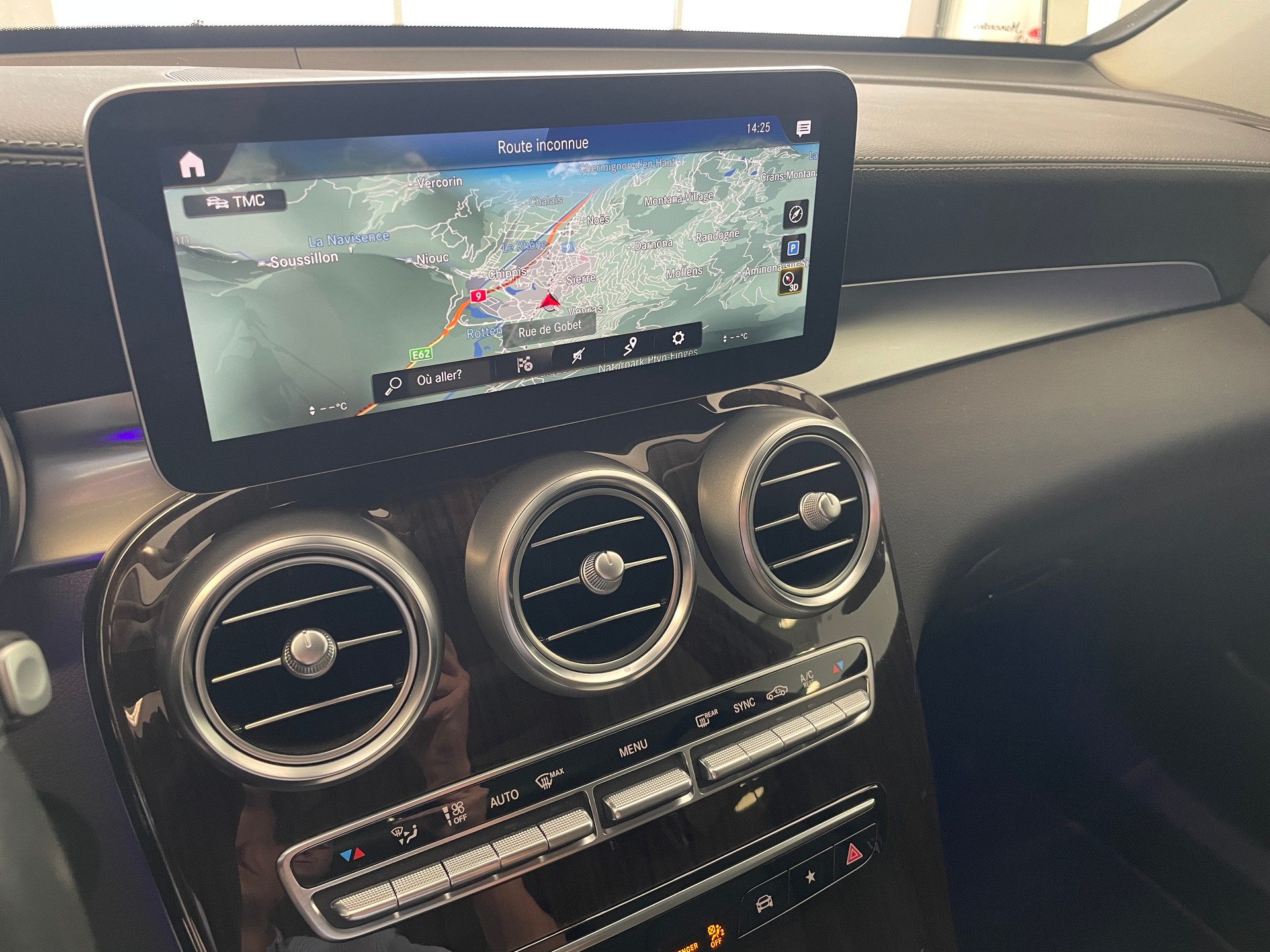MERCEDES-BENZ GLC 300 4Matic 9G-Tronic-image-18