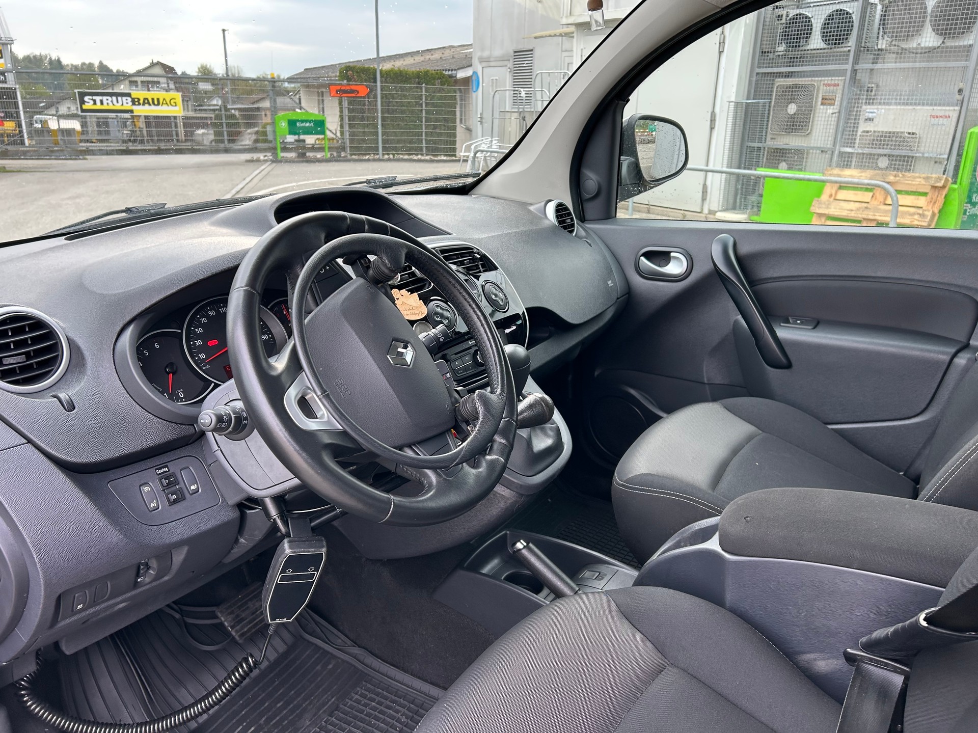 RENAULT Kangoo 1.5 dCi Story EDC-image-10