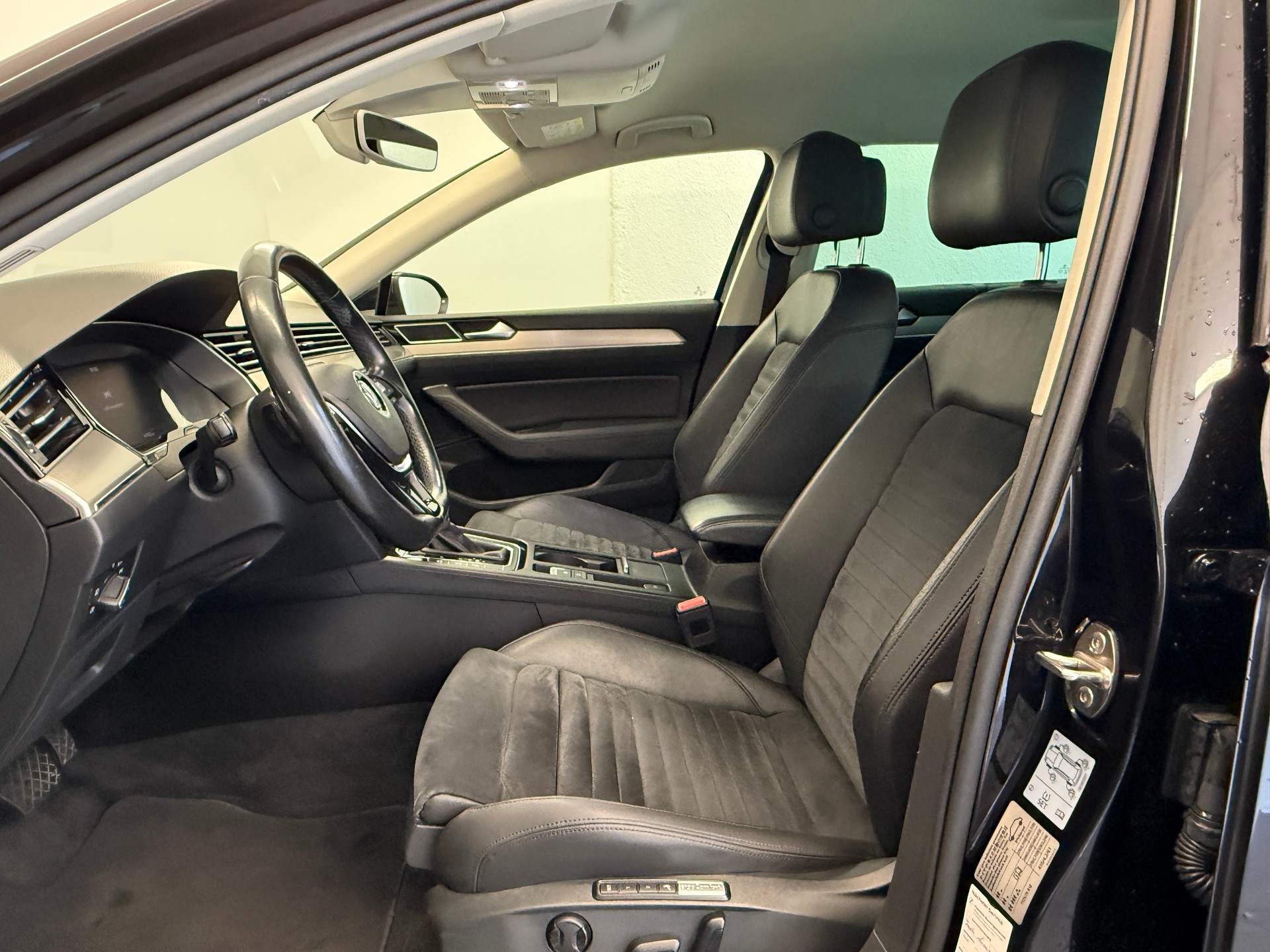 VW Passat Variant 2.0 TDI BMT Highline DSG 4Motion Ab 185.- pro Monat-image-9