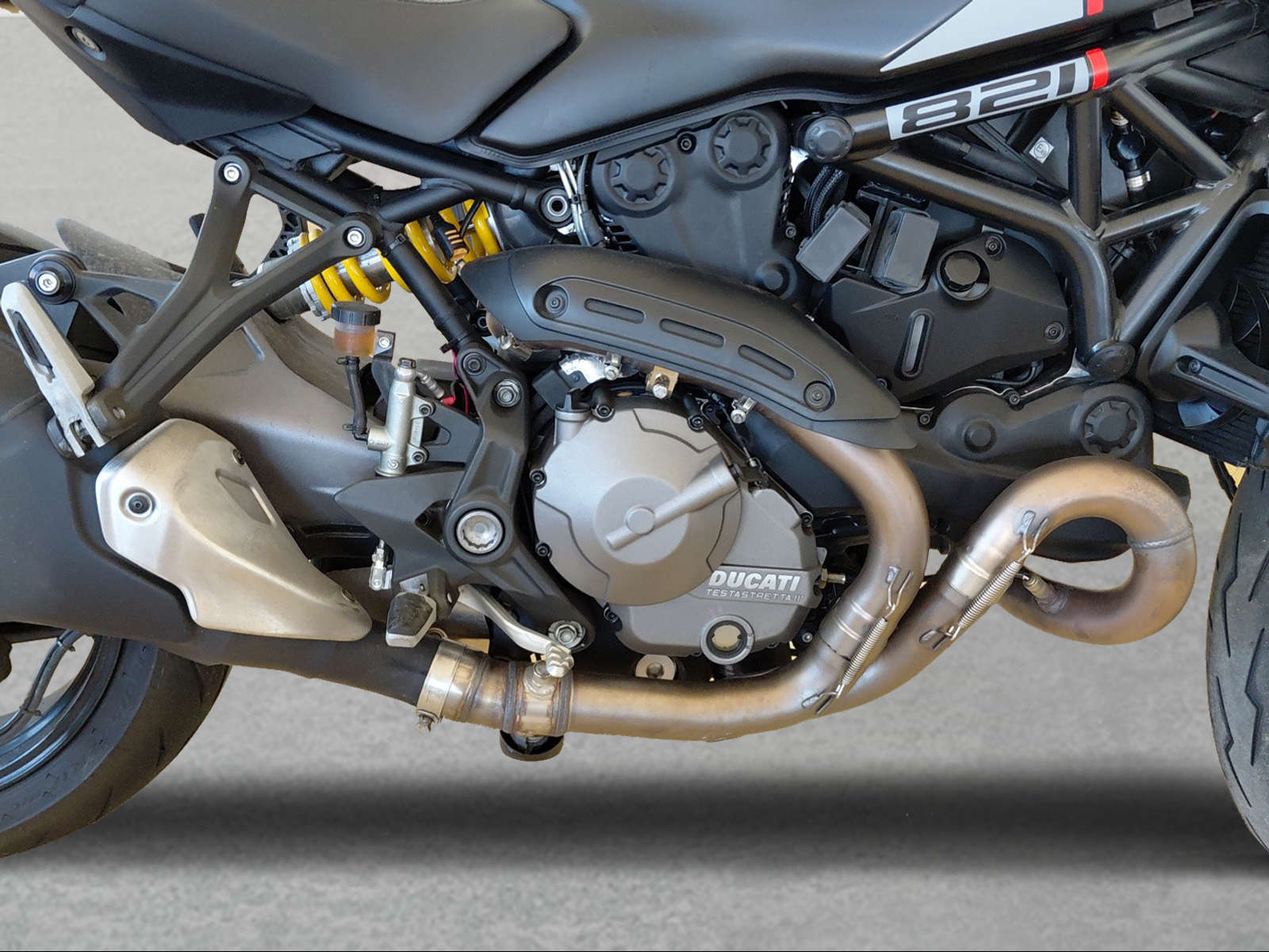 DUCATI Monster 821 Stealth-image-5
