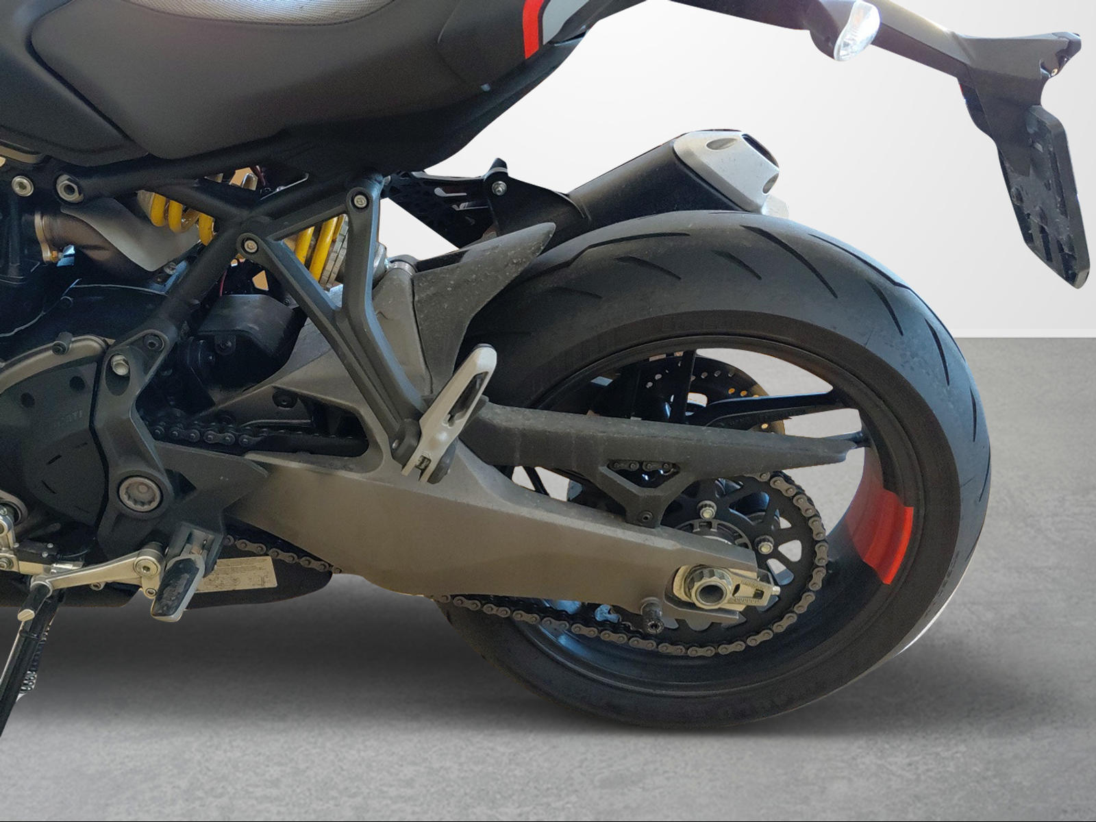 DUCATI Monster 821 Stealth-image-8