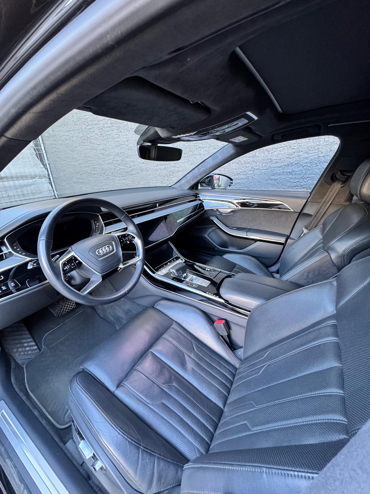 AUDI A8 55 TFSI quattro tiptronic-image-9