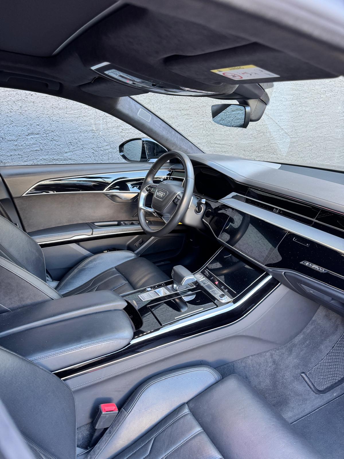 AUDI A8 55 TFSI quattro tiptronic-image-10