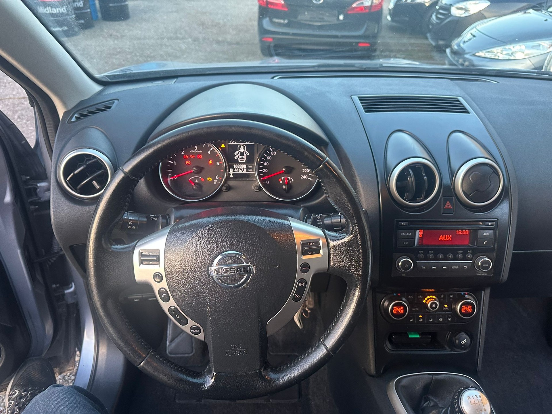 NISSAN Qashqai 1.6 dCi iStop acenta-image-7
