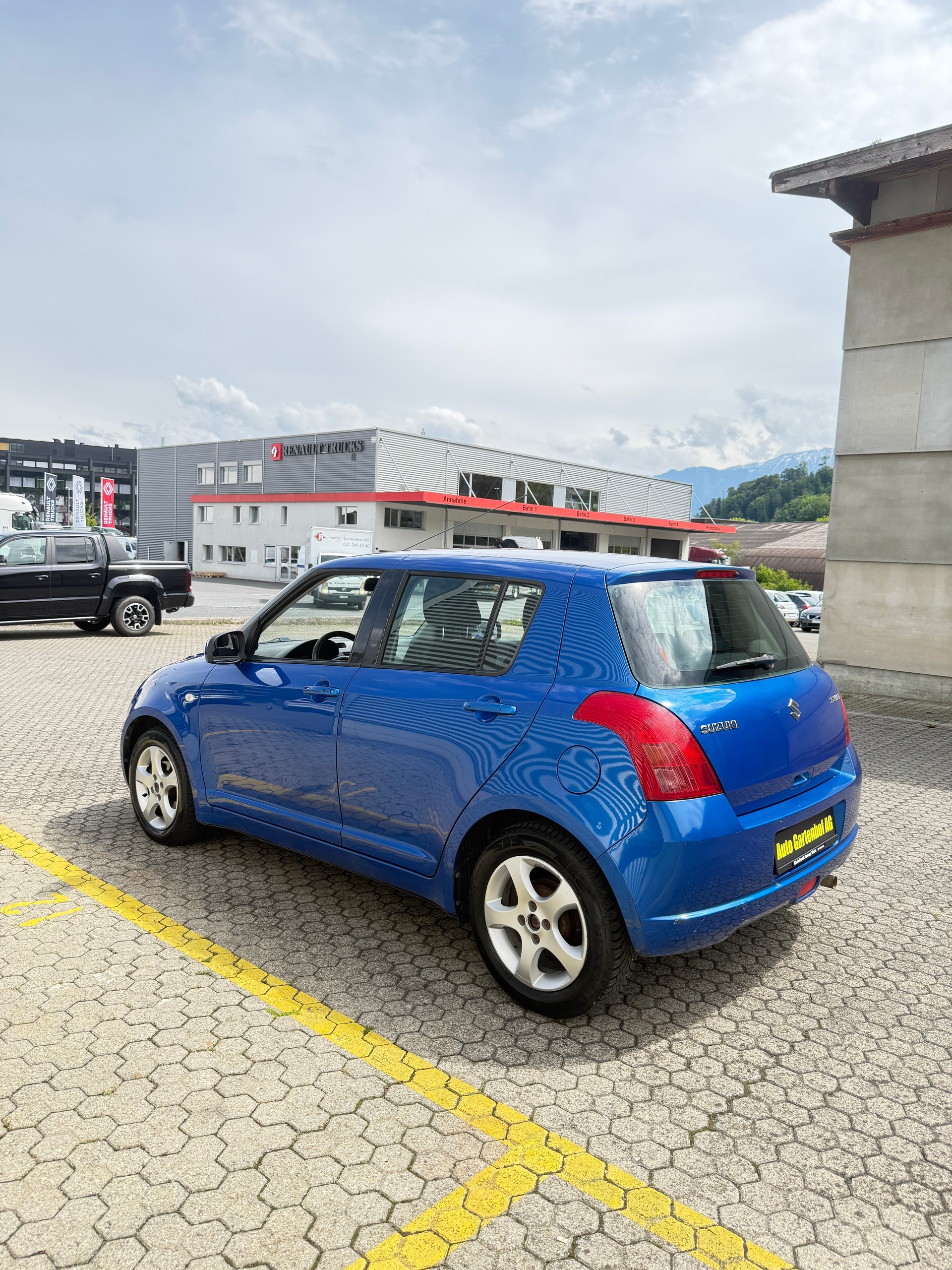 SUZUKI Swift 1.3i 16V GL Top-image-7