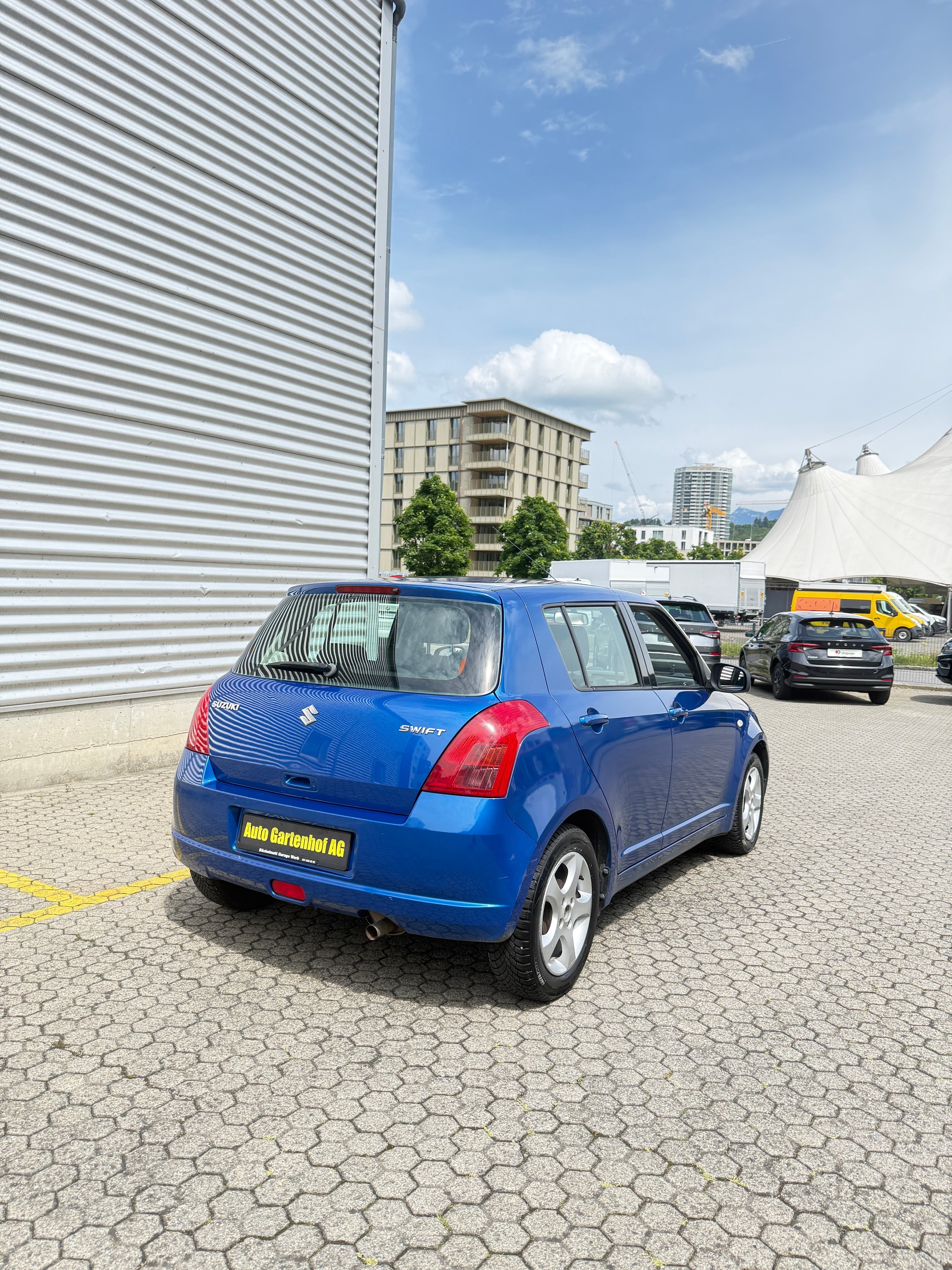 SUZUKI Swift 1.3i 16V GL Top-image-4