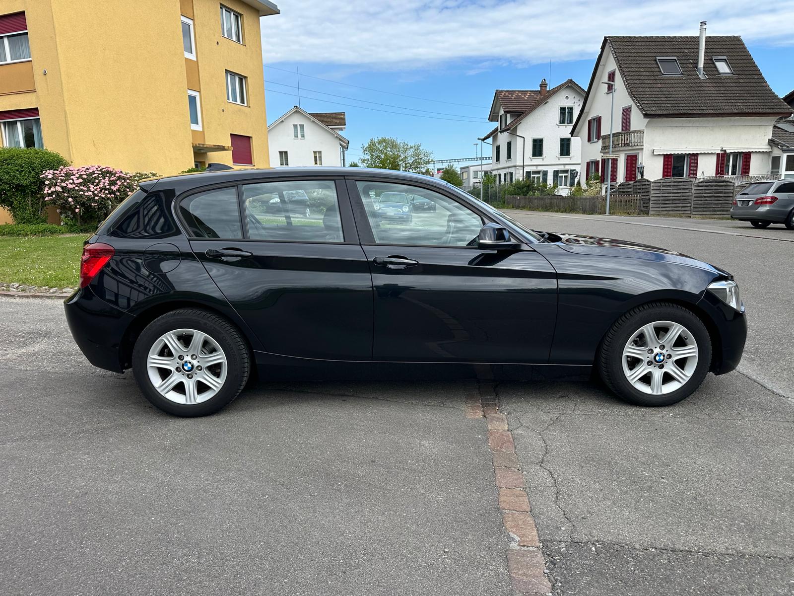 BMW 116i Steptronic-image-4