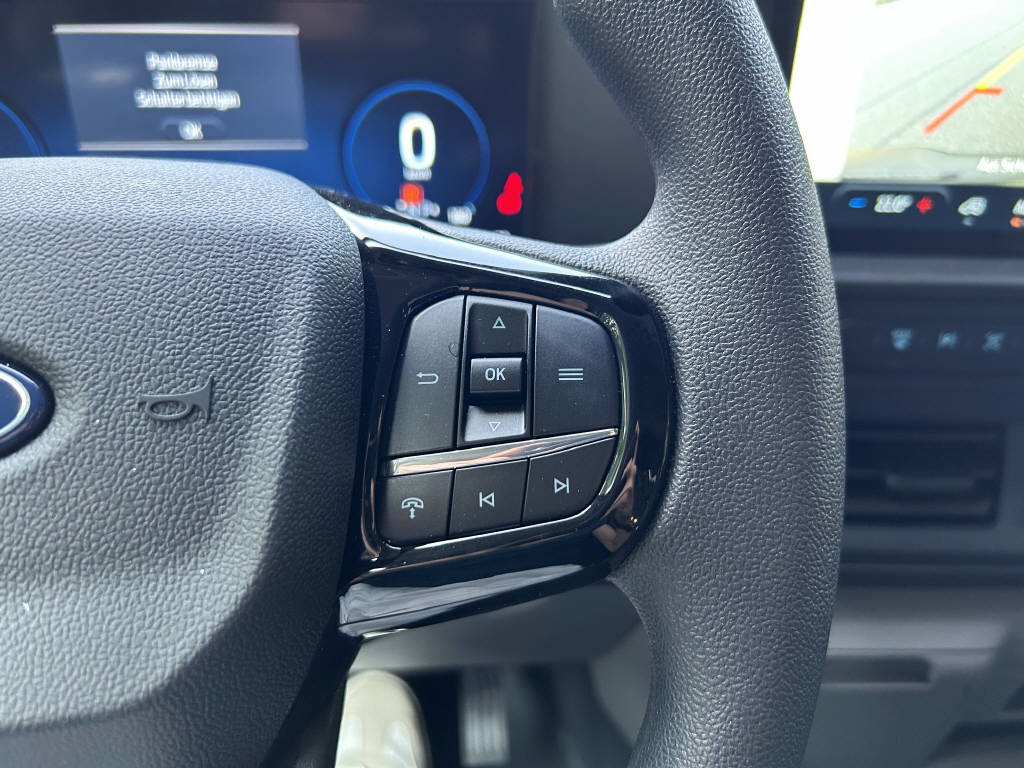 FORD Transit Custom Van 320 L1 2.5 Duratec 233 Trend PHEV-image-14