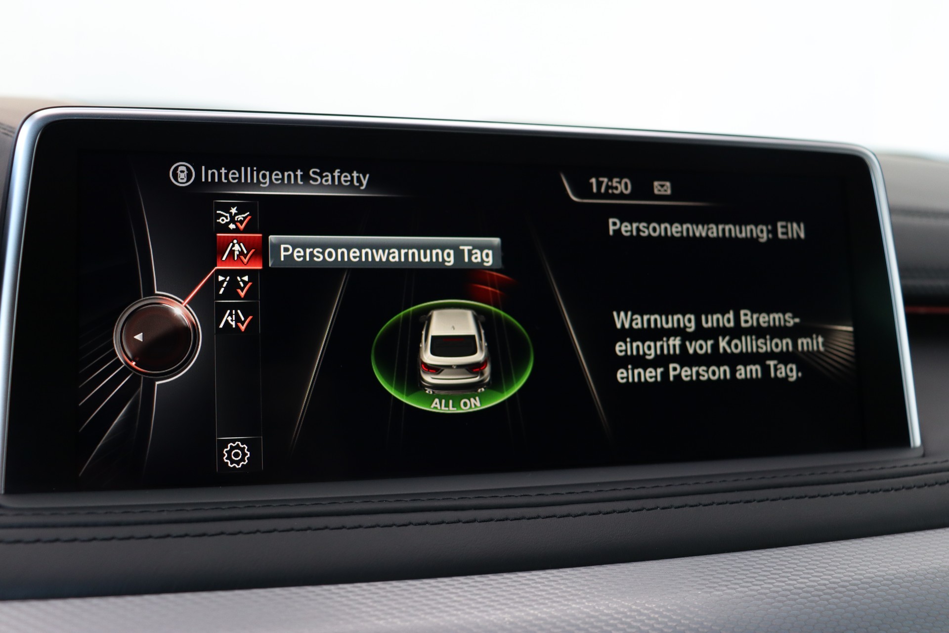BMW X6 M50D STEPTRONIC ** TIEFERGELEGT ** AVERSUS FELGEN ** FRISCH AB MFK UND SERVICE **-image-28