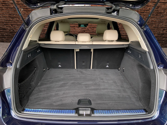 MERCEDES-BENZ GLC 300 4Matic-image-7