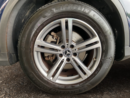 MERCEDES-BENZ GLC 300 4Matic-image-8