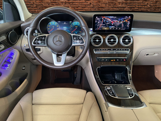 MERCEDES-BENZ GLC 300 4Matic-image-10