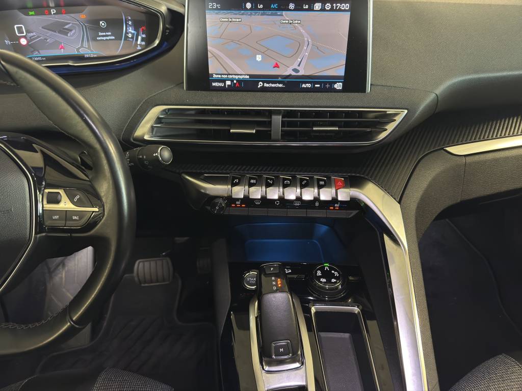 PEUGEOT 3008 1.2 PureTech Allure EAT-image-6